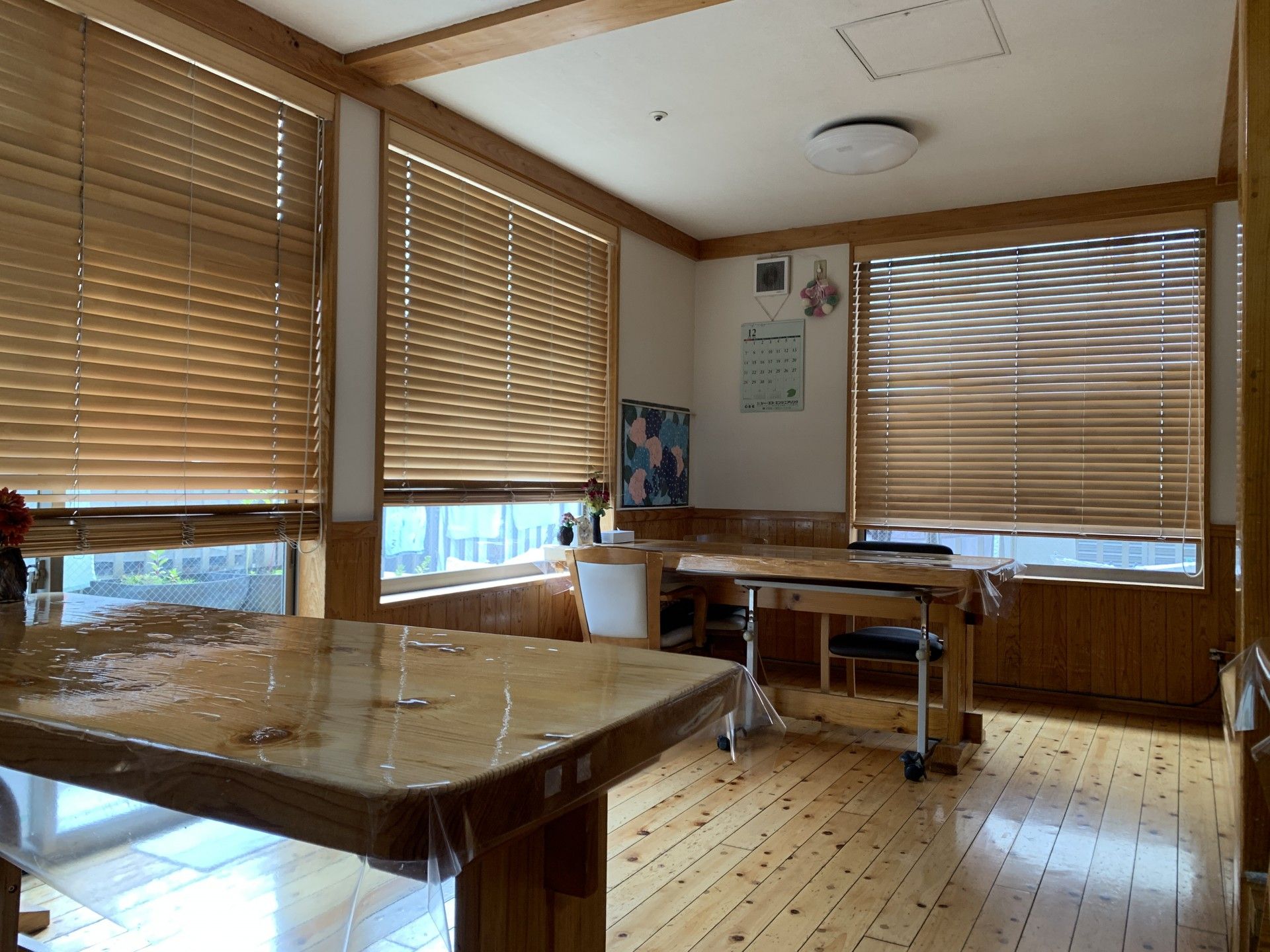 木の温もりを感じる部屋