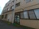 円形の建物の外観