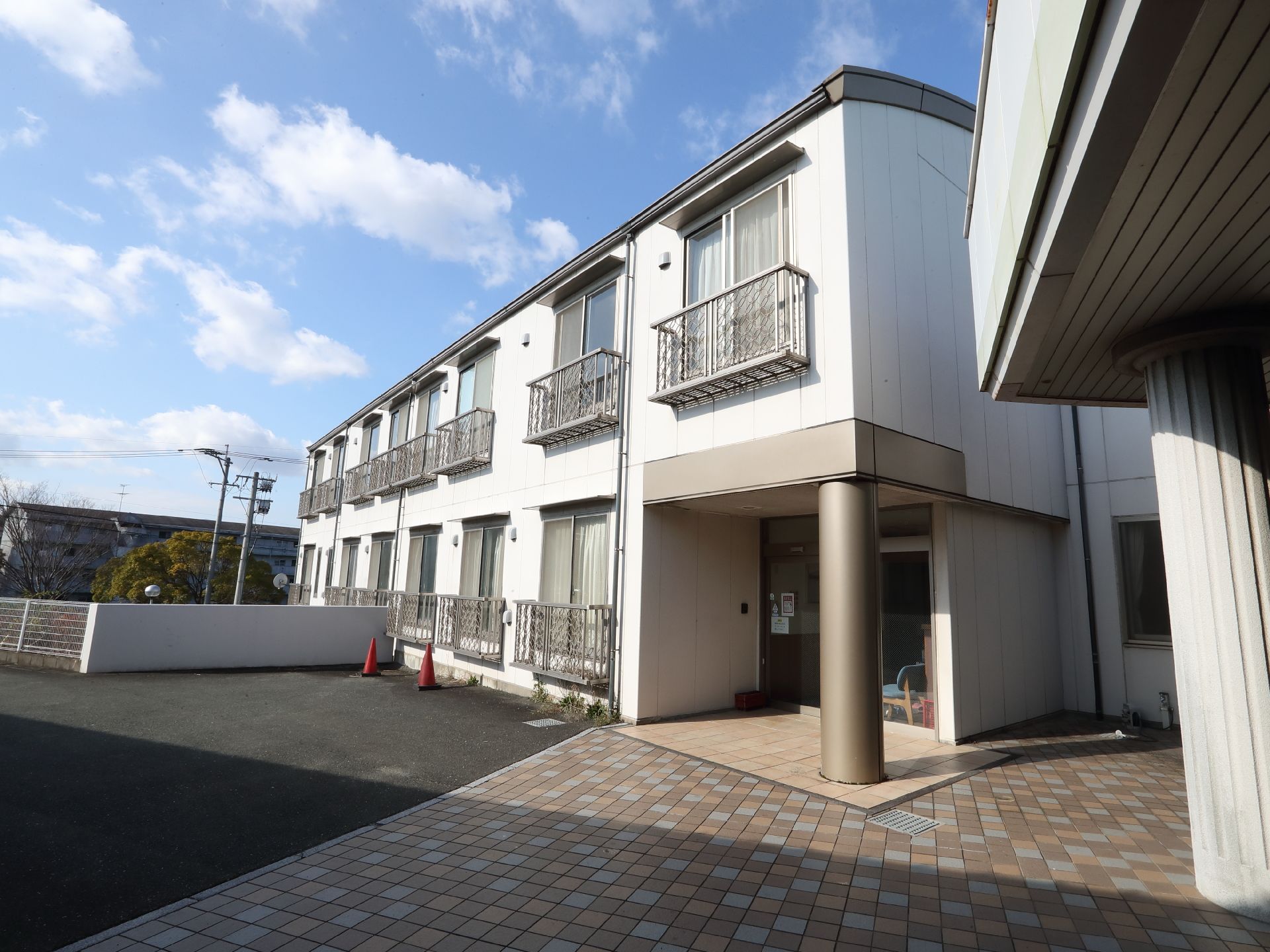 ３階建ての施設