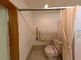 バリアフリー設計のトイレスペース
