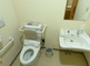 バリアフリーのトイレ空間