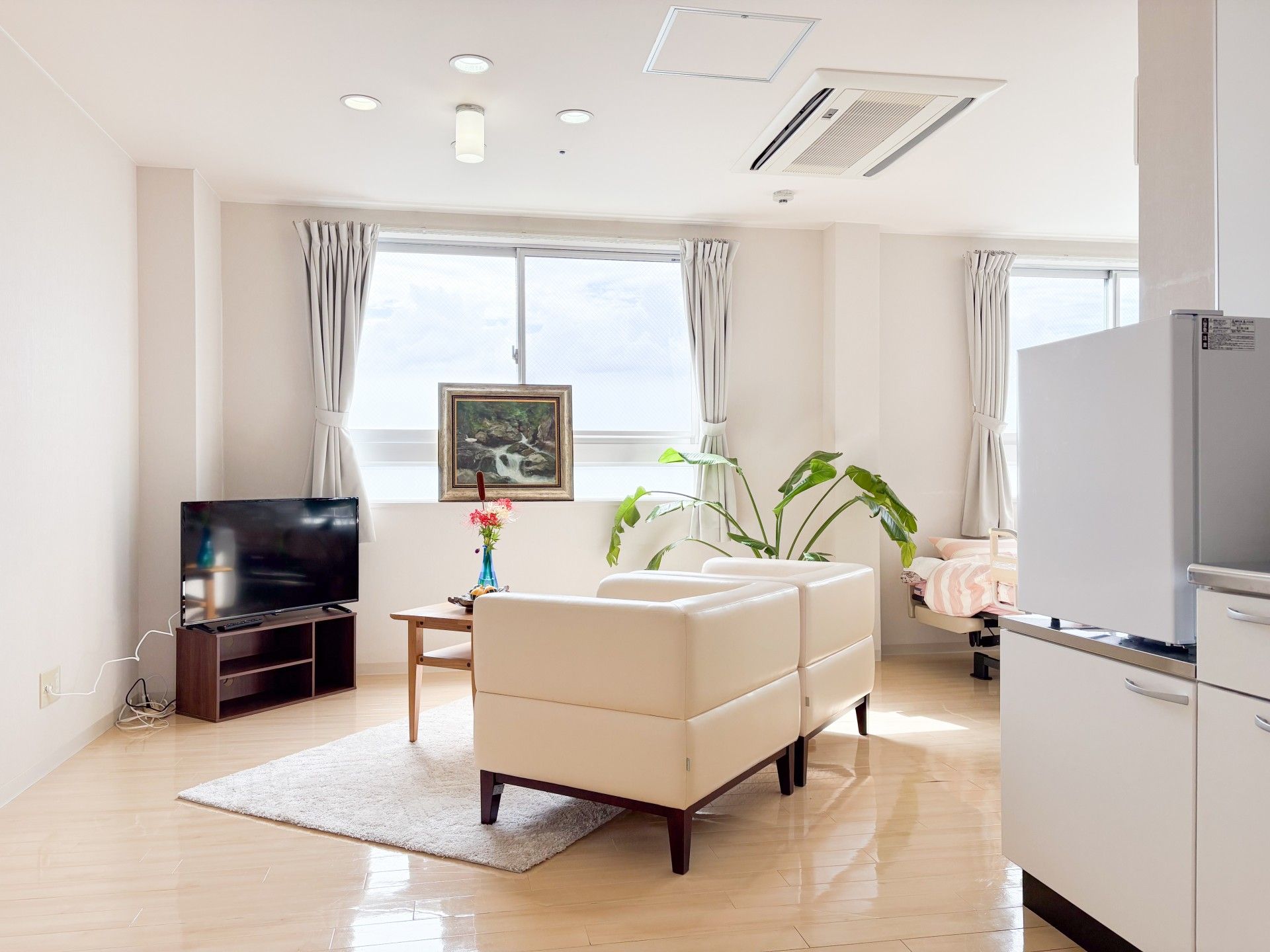 明るいリビングルーム