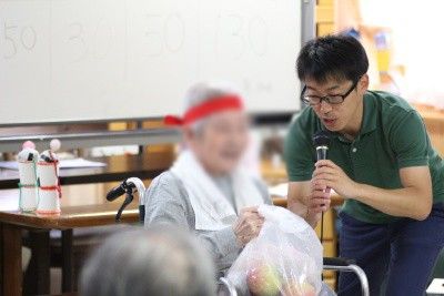 楽しそうな交流の場
