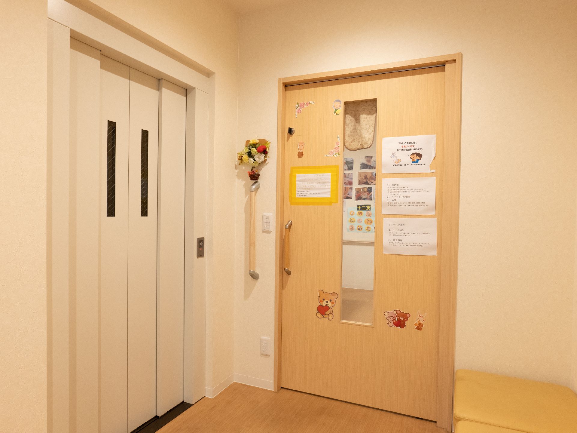 施設内には、エレベーターを完備