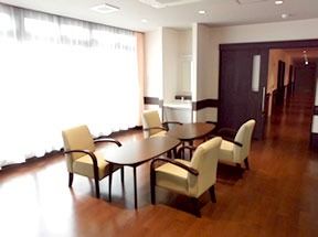 明るい談話スペース