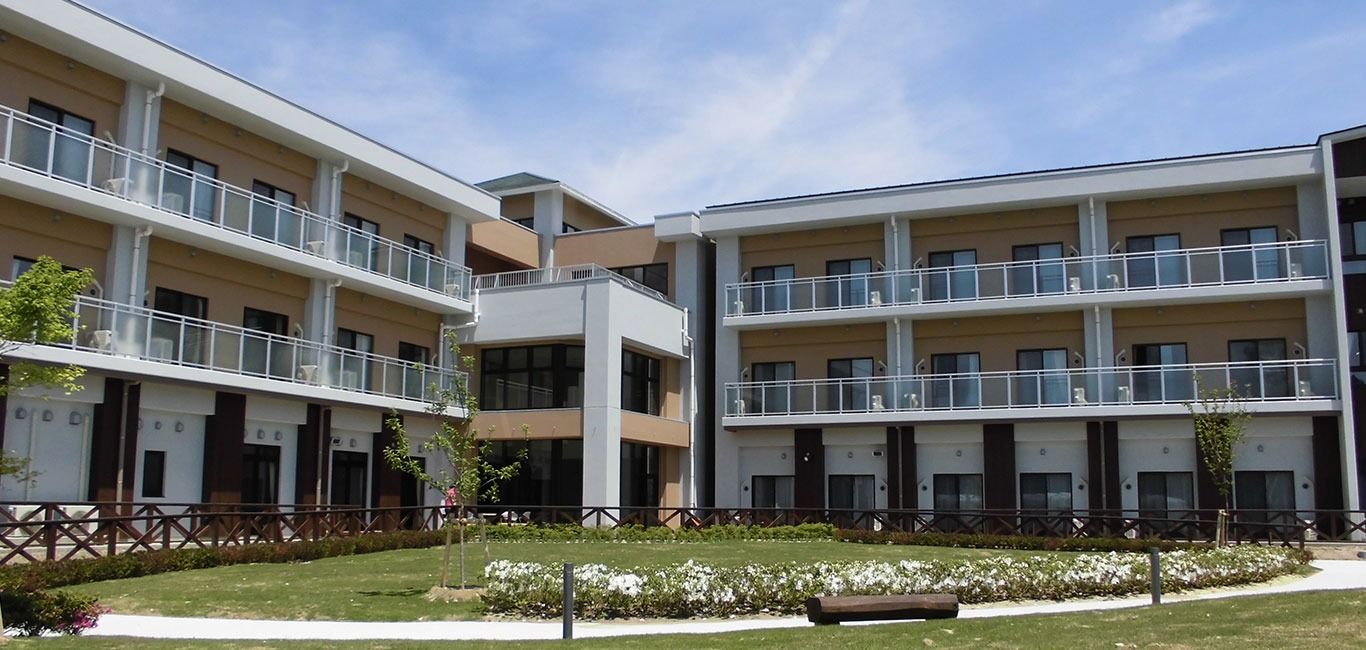 開放的な中庭の建物