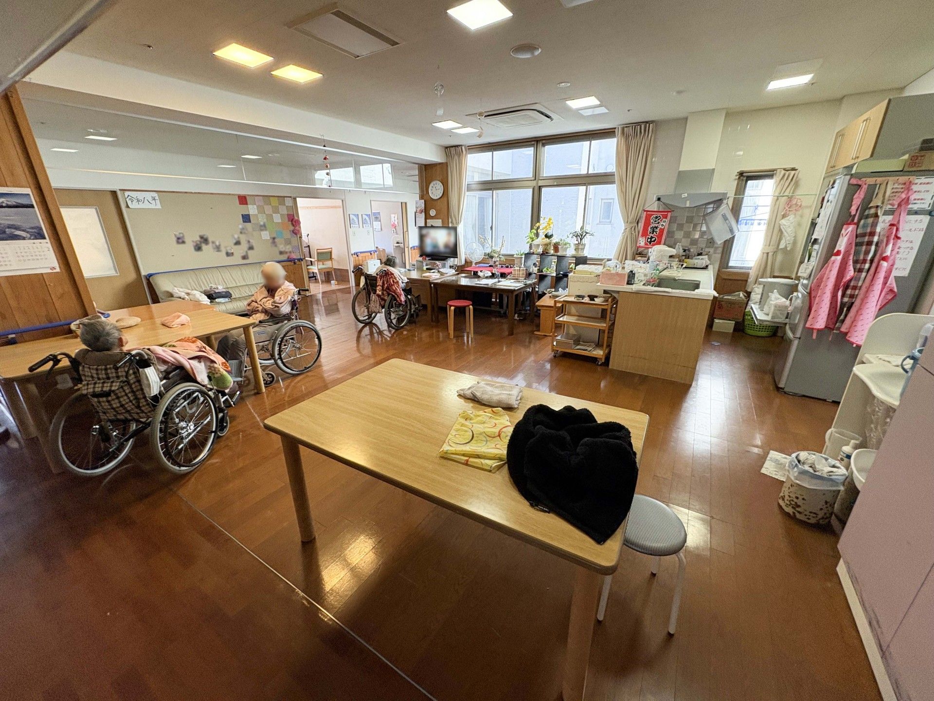 車椅子の方が集う部屋
