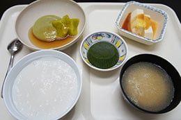 栄養バランスの食事提供