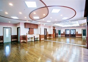 広々とした多目的ホール