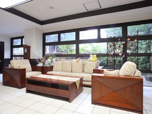 ホテルのようなロビー