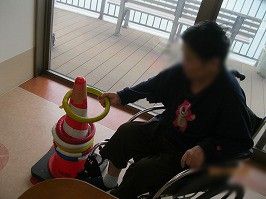 輪投げを楽しむ様子
