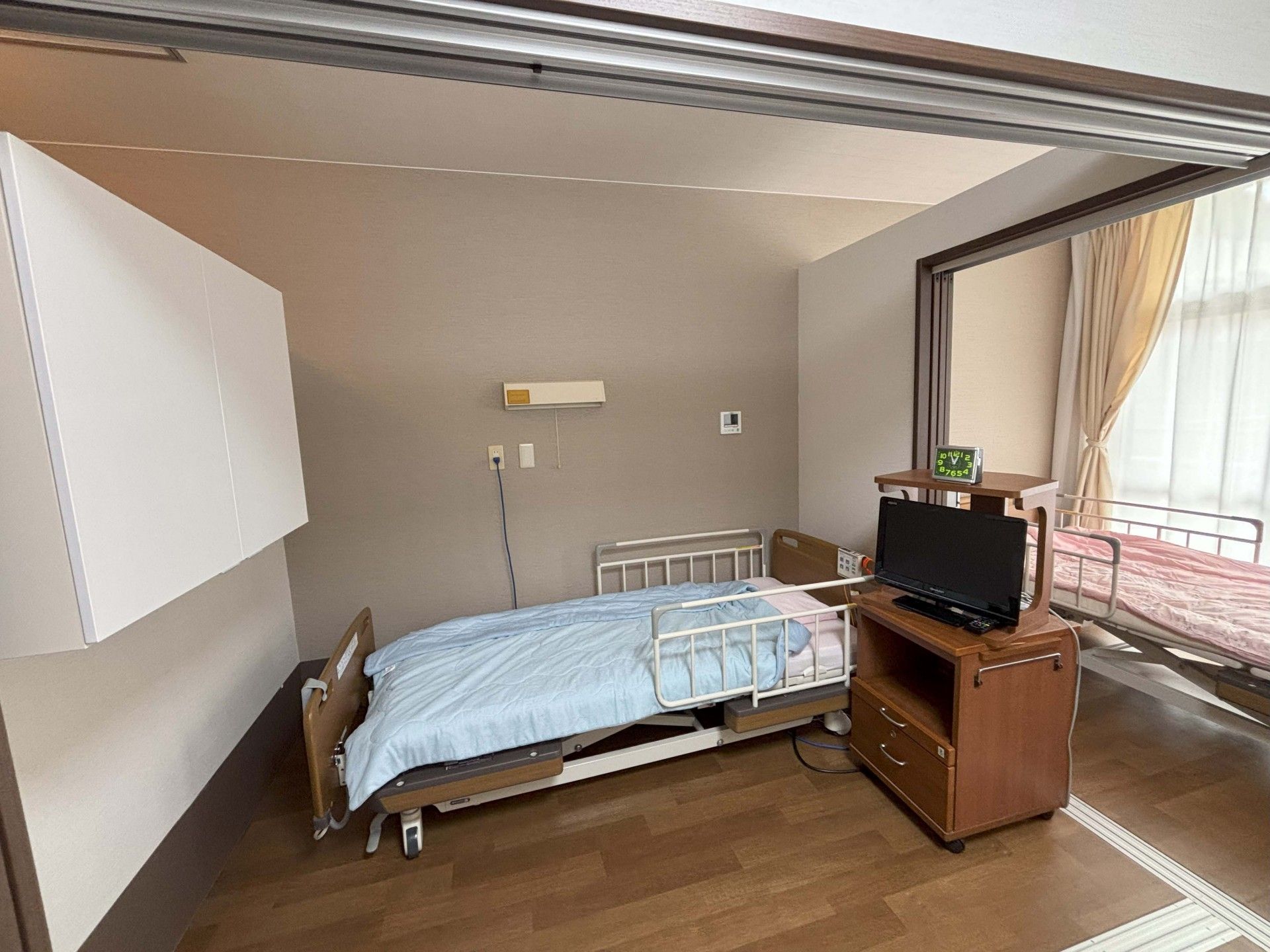 落ち着いた雰囲気の居室