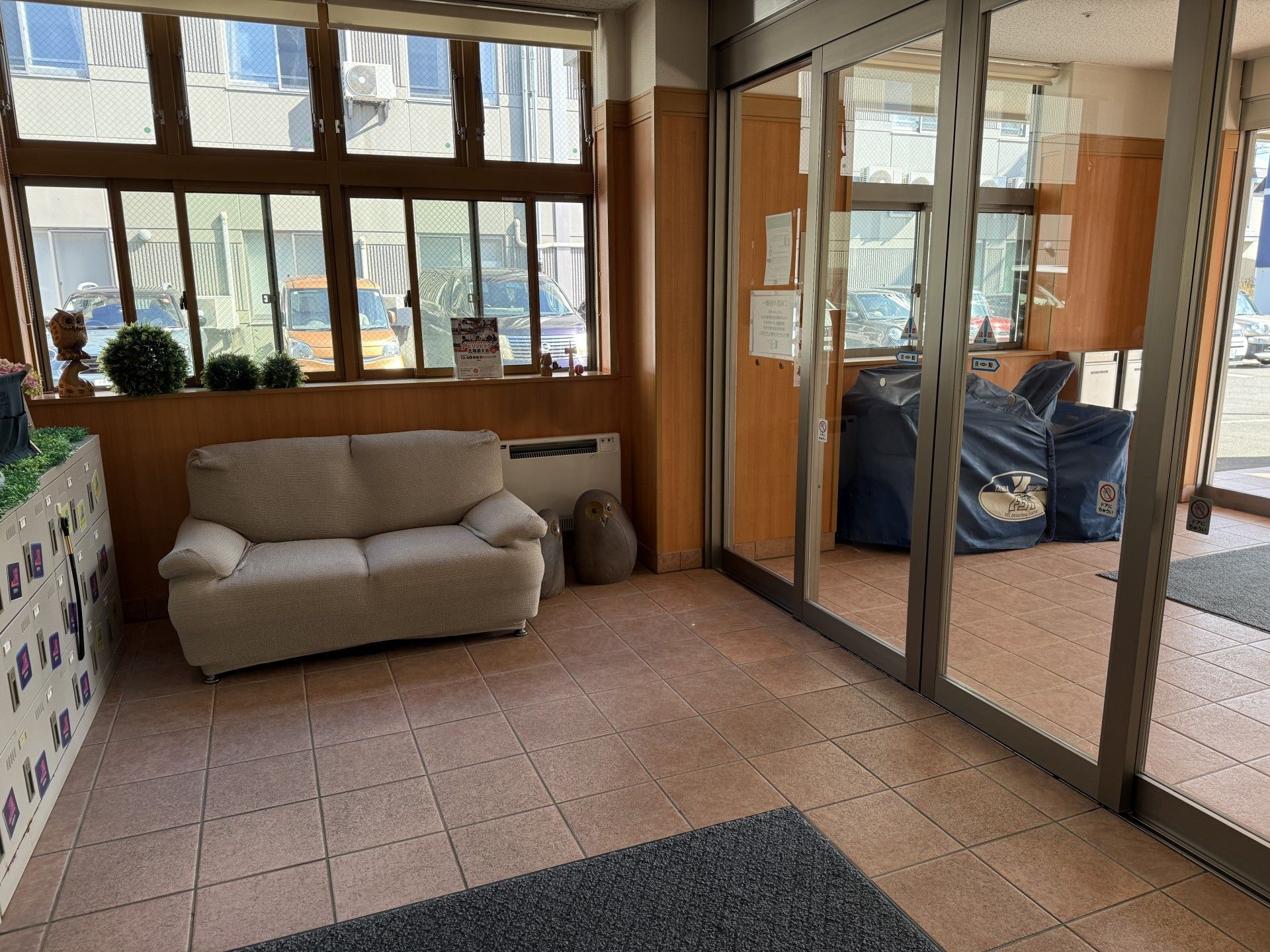 明るいエントランス