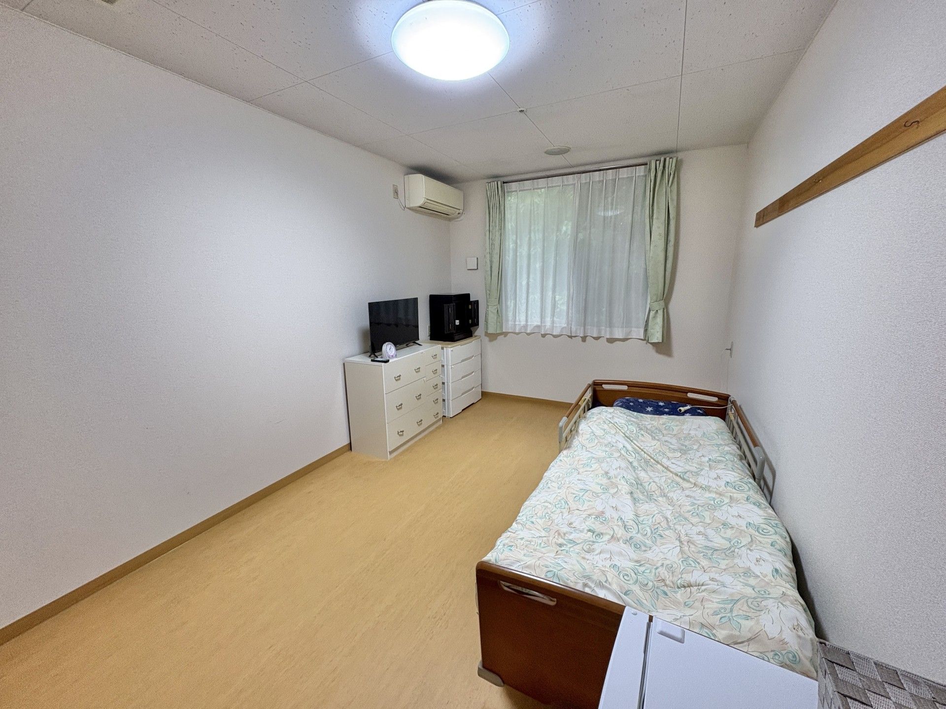 シンプルな個室