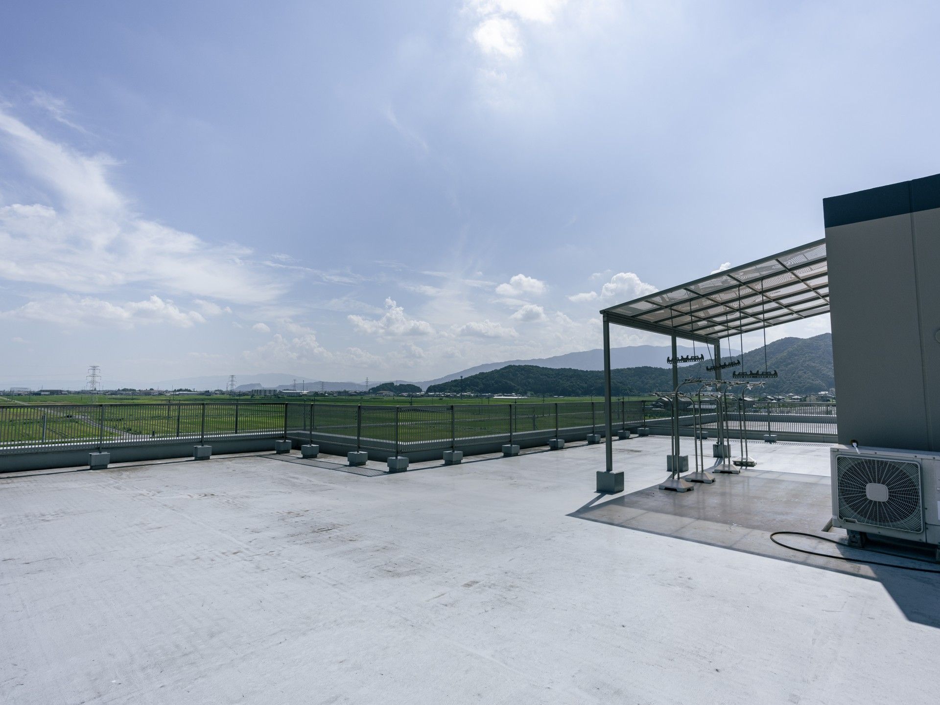 広々とした屋上スペース