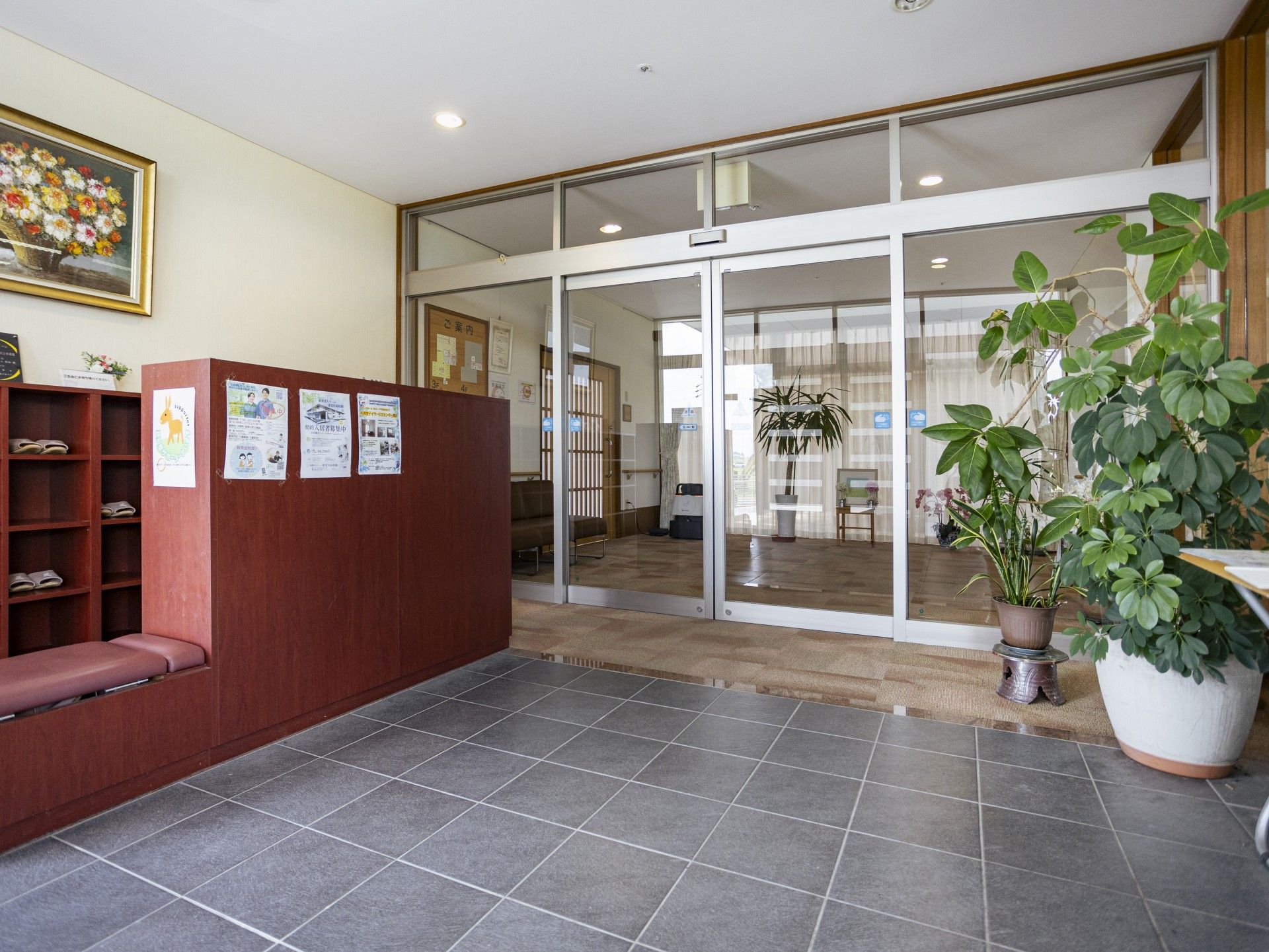 明るいエントランス