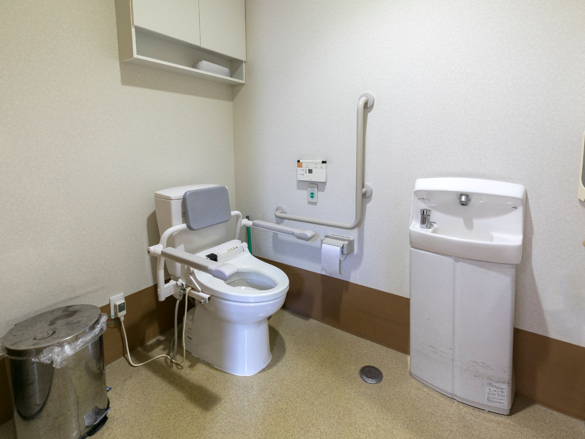 広め設計のトイレ