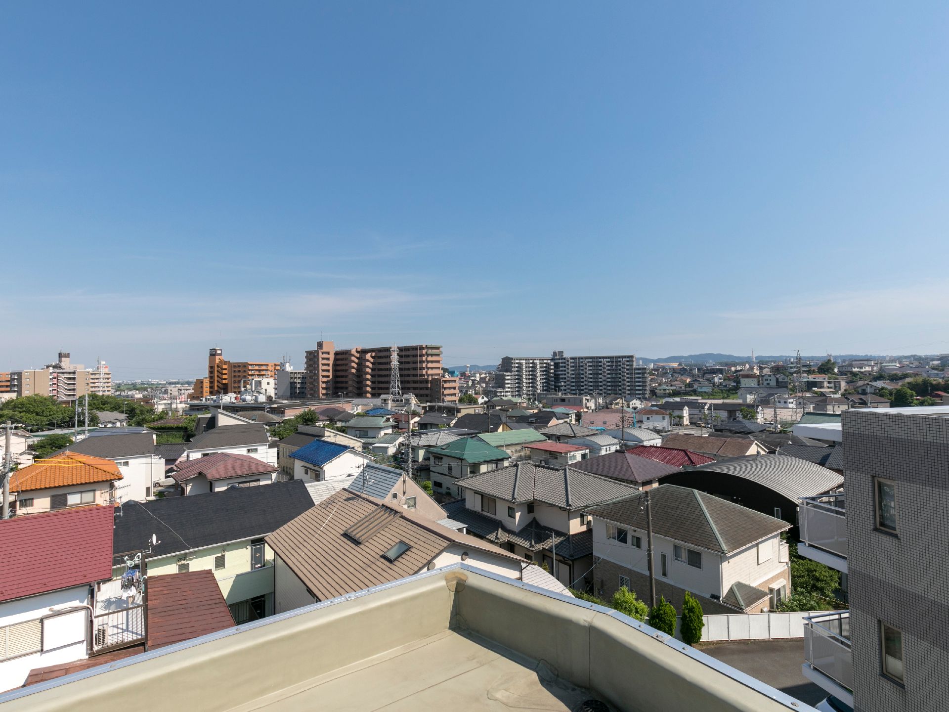 全室個室の施設屋上
