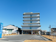 多階層の建物外観
