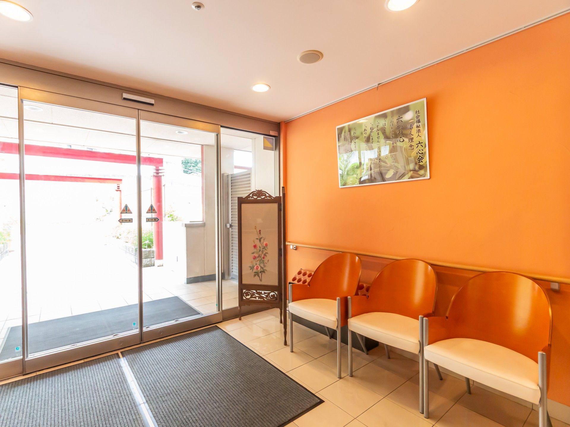 明るいエントランス