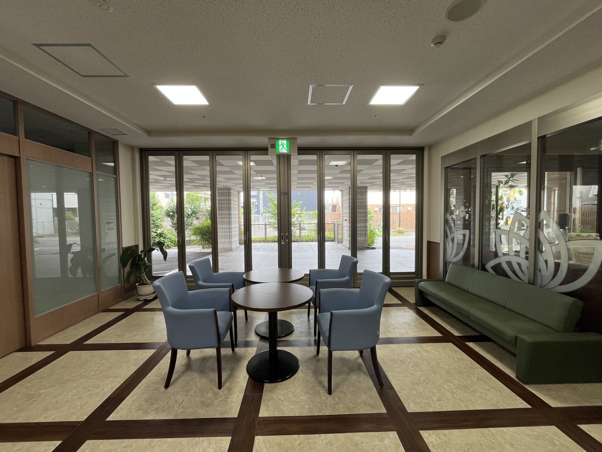 明るい談話スペース