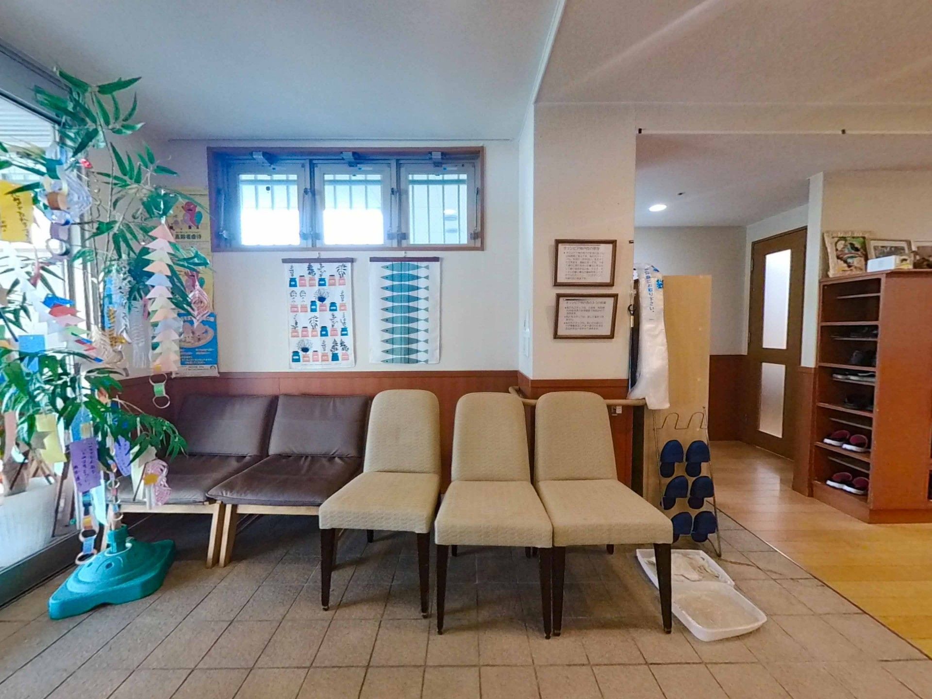 待合スペースの椅子