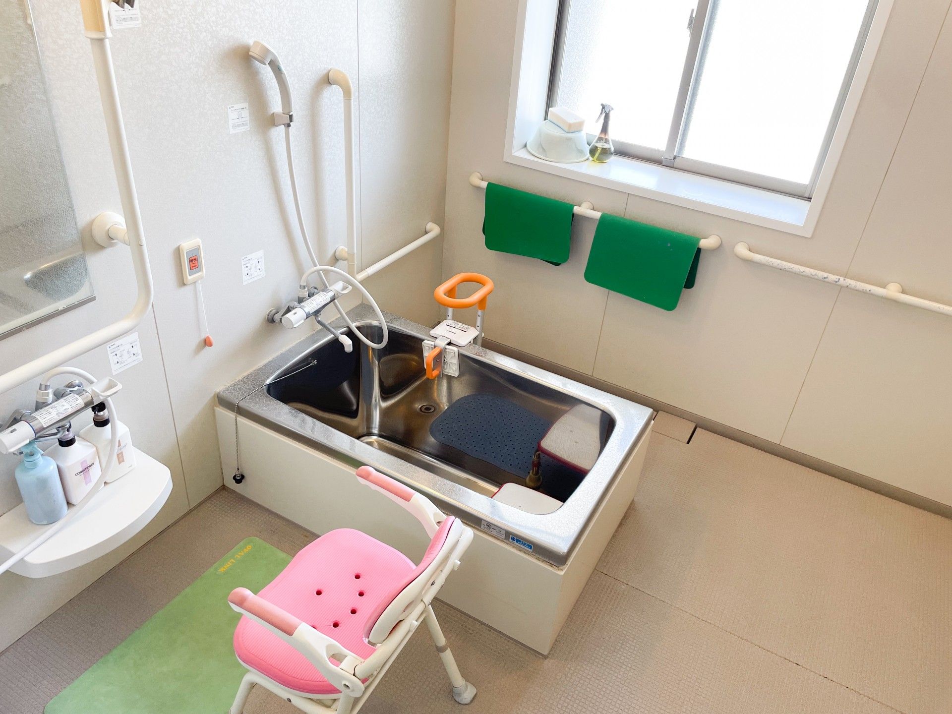 安全に配慮した浴室