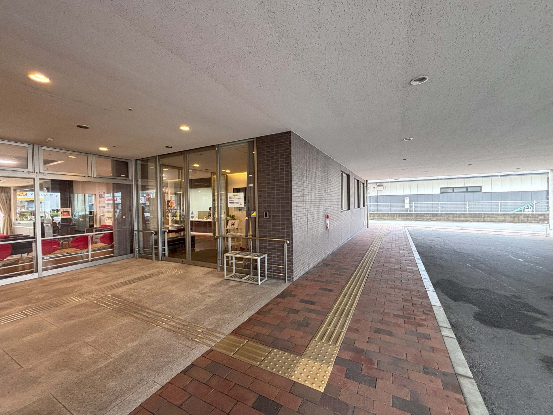 広いエントランスの様子