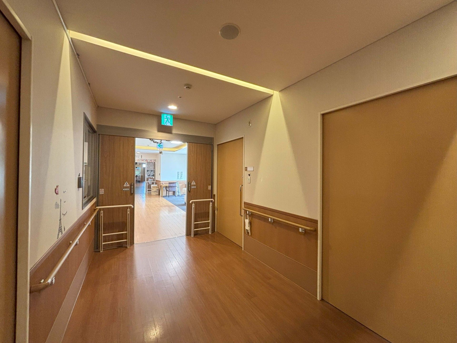 廊下と出入口