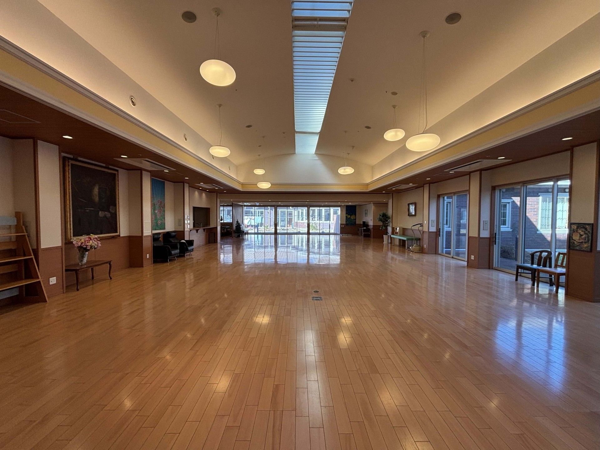広いホール