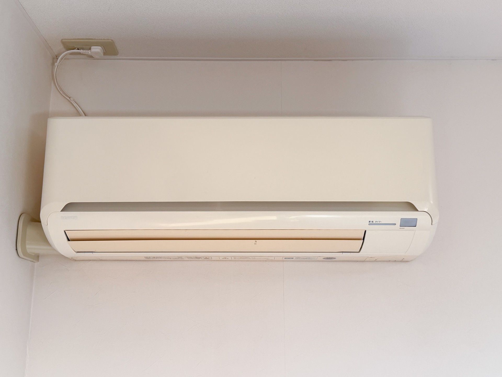 壁掛けエアコン