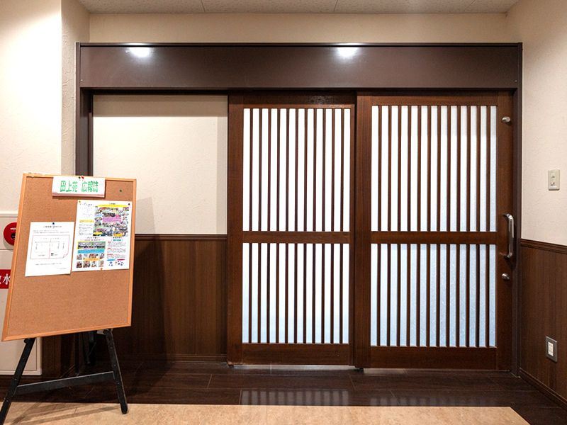 広々とした出入口