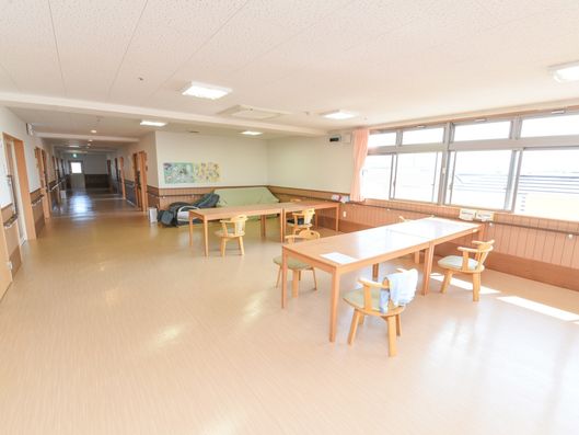 ホール