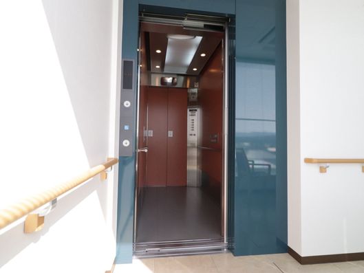 エレベーター