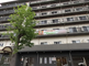 円形の屋外施設の全景