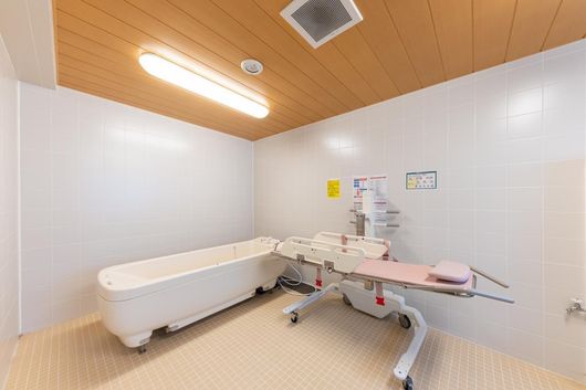 ストレッチャー浴