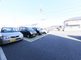 介護施設の駐車場と入り口