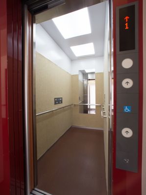 エレベーター