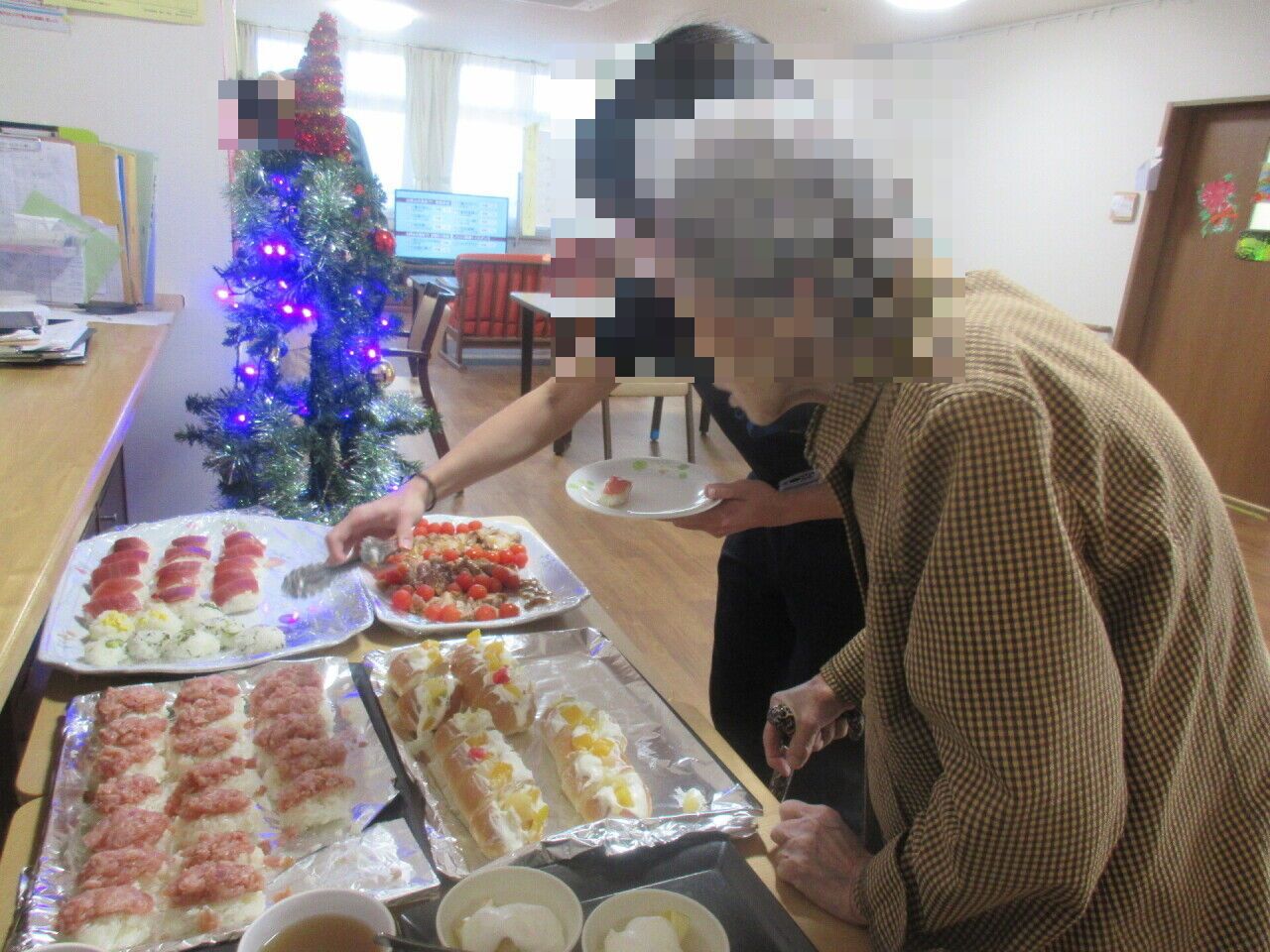 イベント準備中の食堂