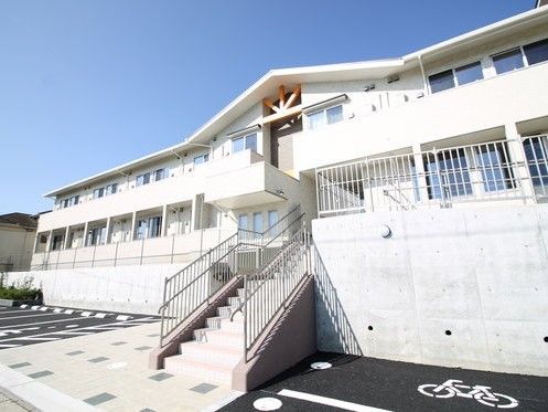日差しが明るい快適な外観