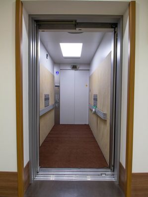 エレベーター