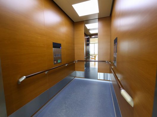 エレベーター