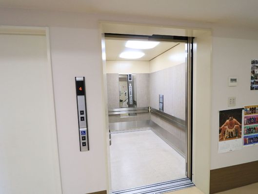 エレベーター