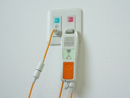 緊急通報ボタン