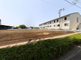 静かな住宅街にある施設外観