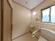 バリアフリー設計のトイレ空間