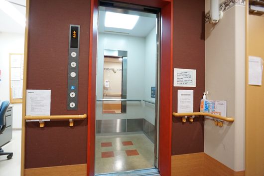 エレベーター