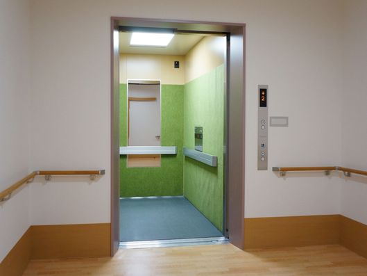 エレベーター