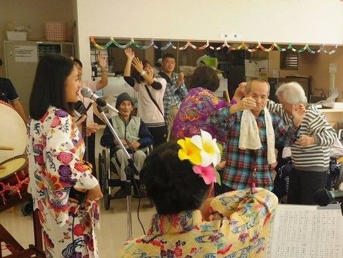 館内では様々なイベントを開催しているので、施設内の生活には変化がある。スタッフや入居者様同士で楽しくお過ごしいただける。