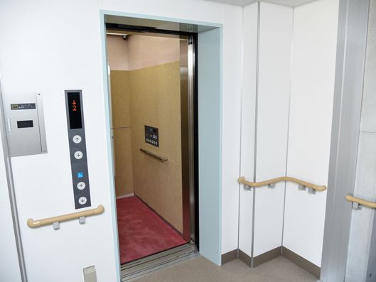 エレベーター